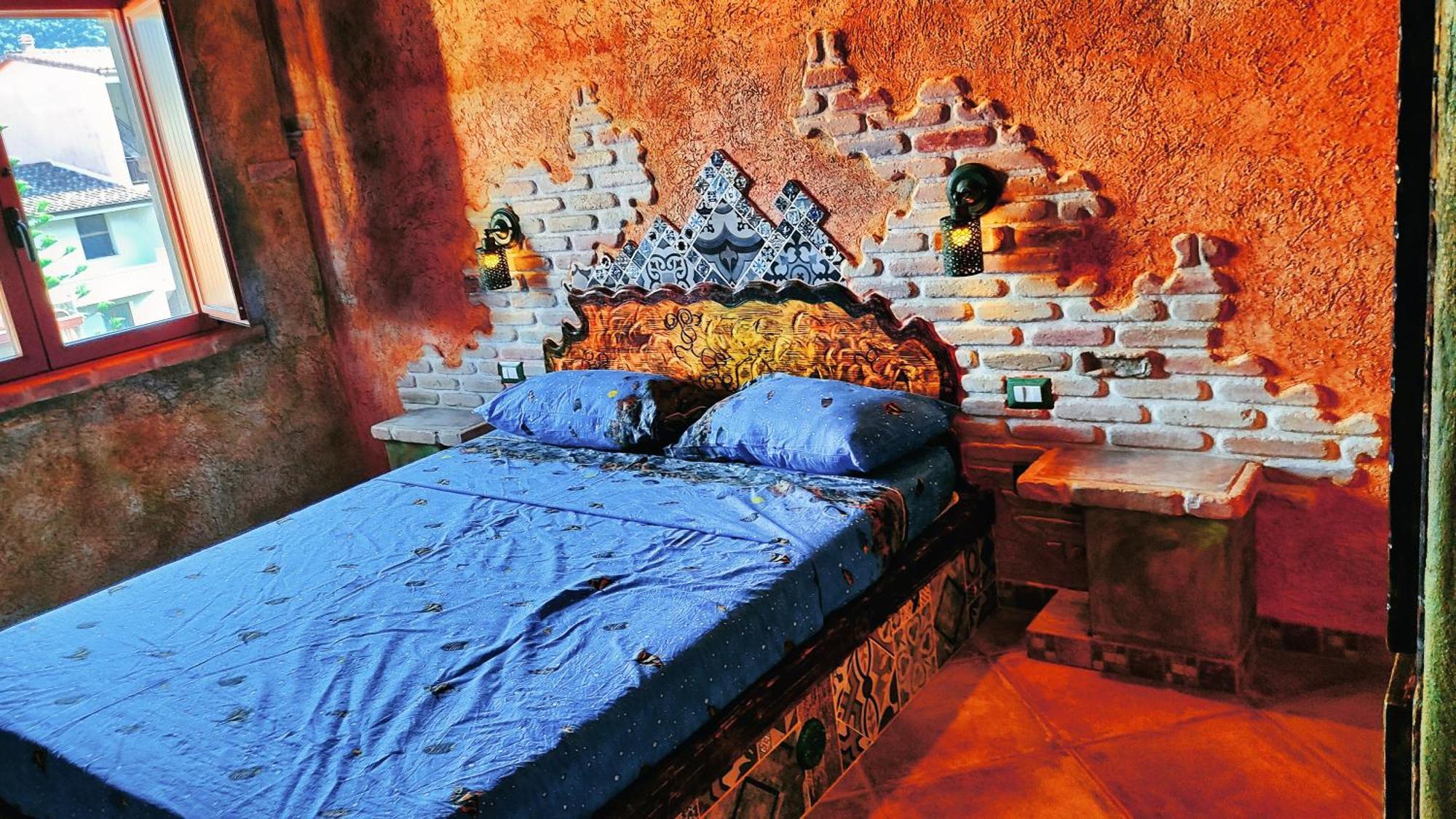 Casa Gaudi - House & Rooms 툴라다 외부 사진